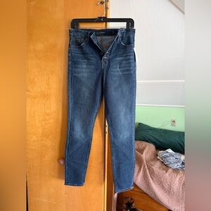 NWT Lucky Brand Women’s Dark Wash Skinny Jeans